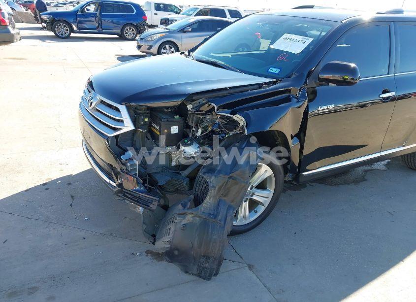 Photo 6 of 2013 Toyota Highlander LIMITED V6 (VIN 5TDYK3EHXDS136734)