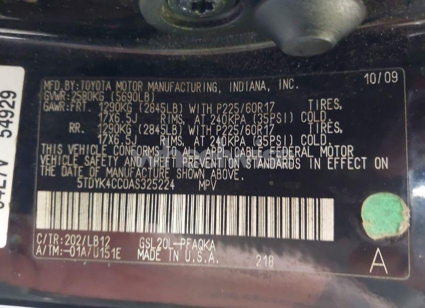 Photo 9 of 2010 Toyota Sienna XLE (VIN 5TDYK4CC0AS325224)