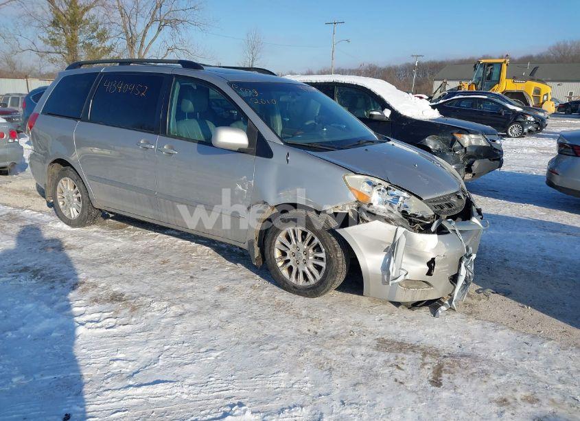 2010 Toyota Sienna XLE (VIN 5TDYK4CC2AS313950) main photo