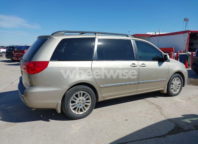 Photo 13 of 2010 Toyota Sienna LIMITED (VIN 5TDYK4CC3AS298889)