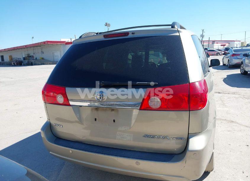 Photo 16 of 2010 Toyota Sienna LIMITED (VIN 5TDYK4CC3AS298889)