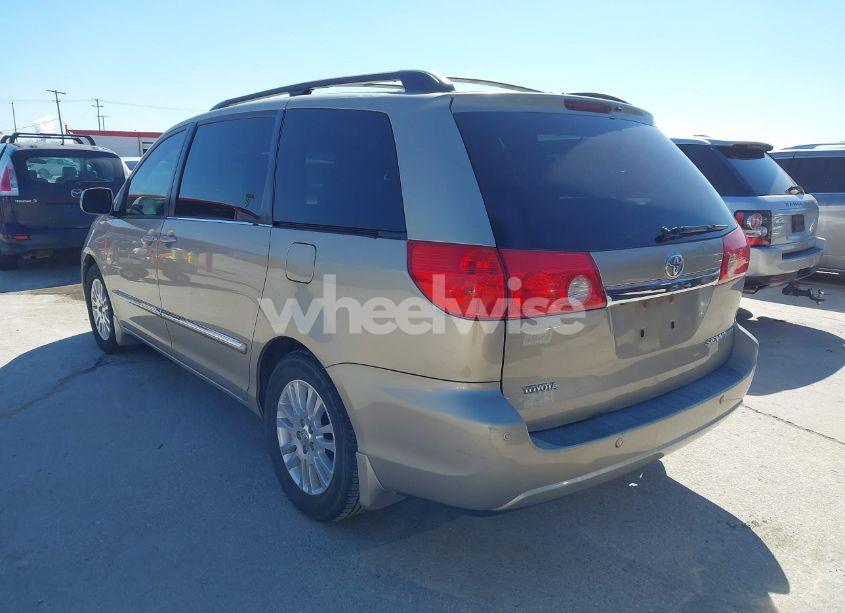 Photo 3 of 2010 Toyota Sienna LIMITED (VIN 5TDYK4CC3AS298889)
