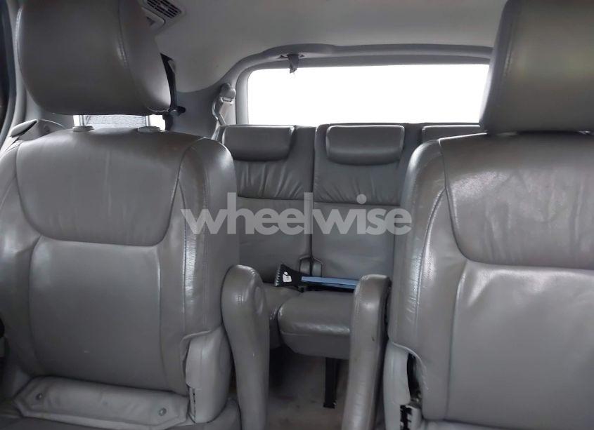 Photo 8 of 2010 Toyota Sienna XLE (VIN 5TDYK4CC3AS308658)