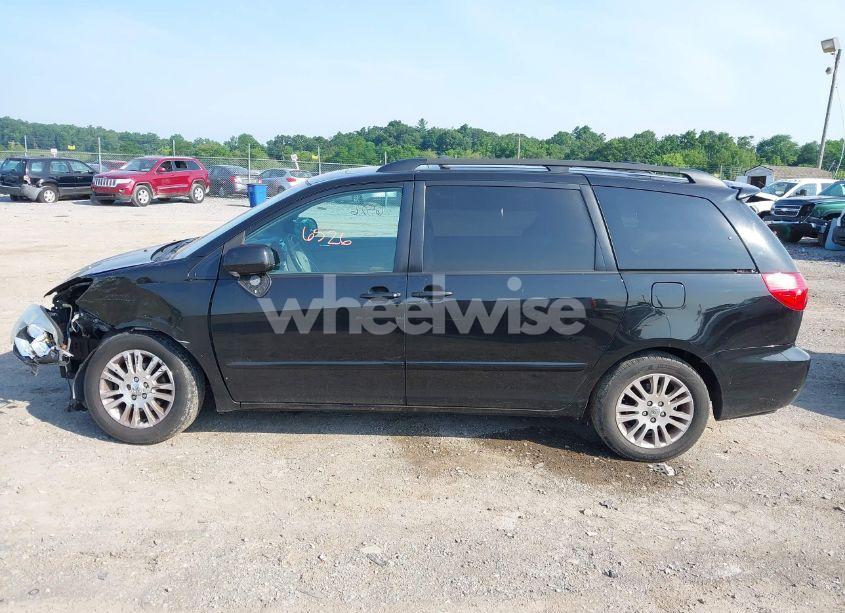 Photo 14 of 2010 Toyota Sienna XLE (VIN 5TDYK4CC4AS310757)