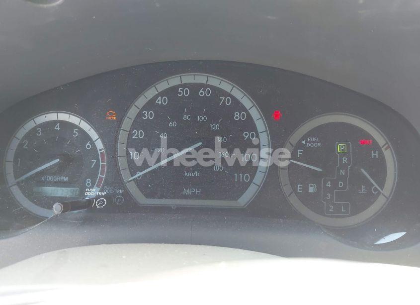 Photo 7 of 2010 Toyota Sienna XLE (VIN 5TDYK4CC5AS292110)