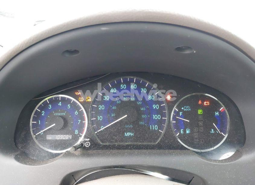 Photo 7 of 2010 Toyota Sienna XLE (VIN 5TDYK4CC5AS314249)