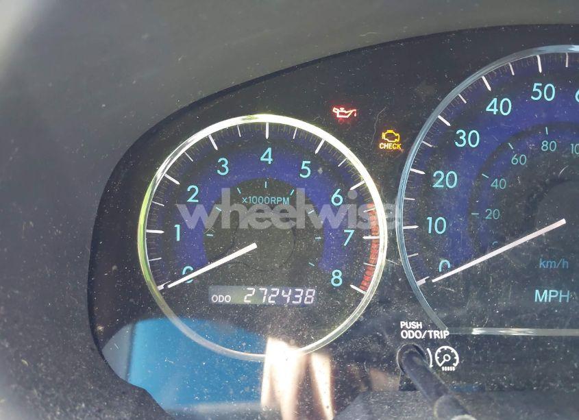 Photo 15 of 2010 Toyota Sienna XLE (VIN 5TDYK4CC7AS329805)