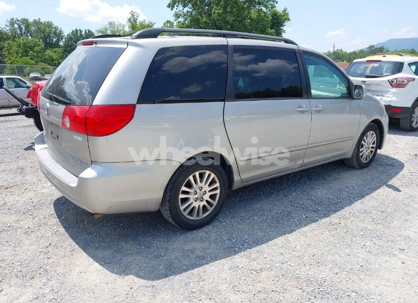 Photo 4 of 2010 Toyota Sienna XLE (VIN 5TDYK4CC8AS301320)
