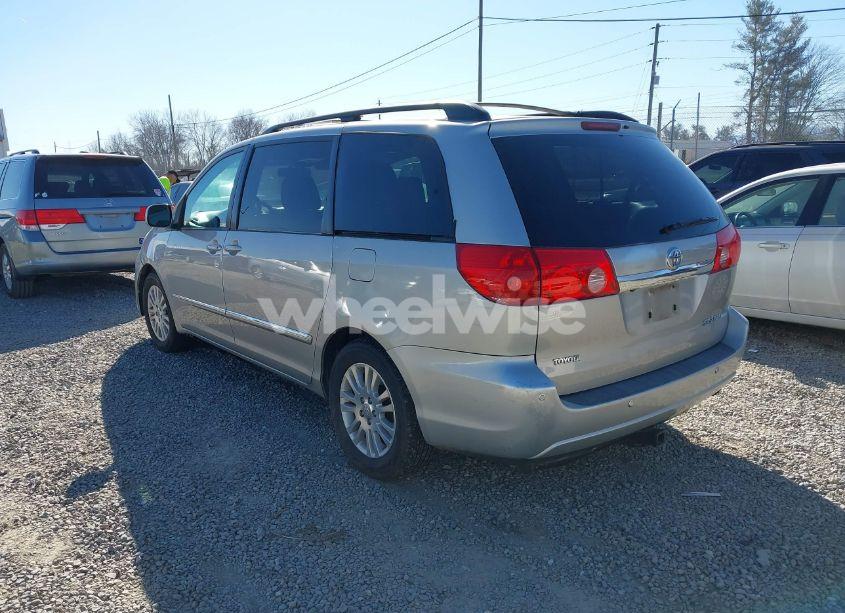 Photo 3 of 2010 Toyota Sienna LIMITED (VIN 5TDYK4CC8AS307506)