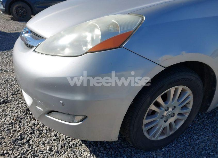 Photo 6 of 2010 Toyota Sienna LIMITED (VIN 5TDYK4CC8AS307506)