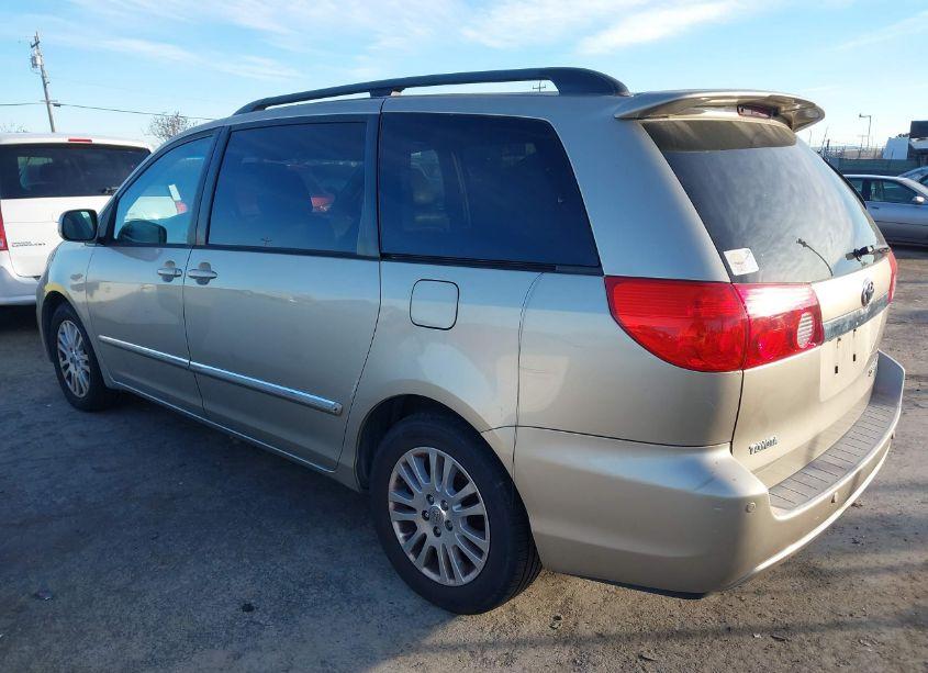 Photo 3 of 2010 Toyota Sienna LIMITED (VIN 5TDYK4CC9AS314609)
