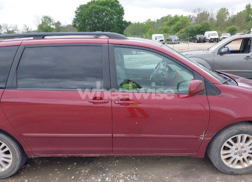 Photo 13 of 2010 Toyota Sienna XLE (VIN 5TDYK4CC9AS328039)