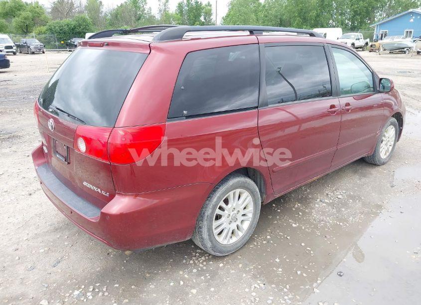 Photo 4 of 2010 Toyota Sienna XLE (VIN 5TDYK4CC9AS328039)