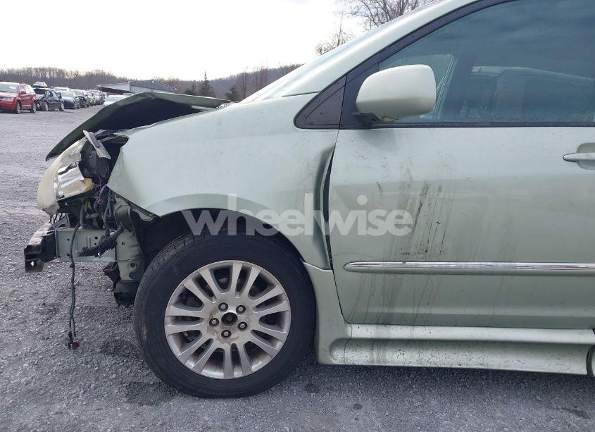 Photo 18 of 2010 Toyota Sienna LIMITED (VIN 5TDYK4CCXAS301416)