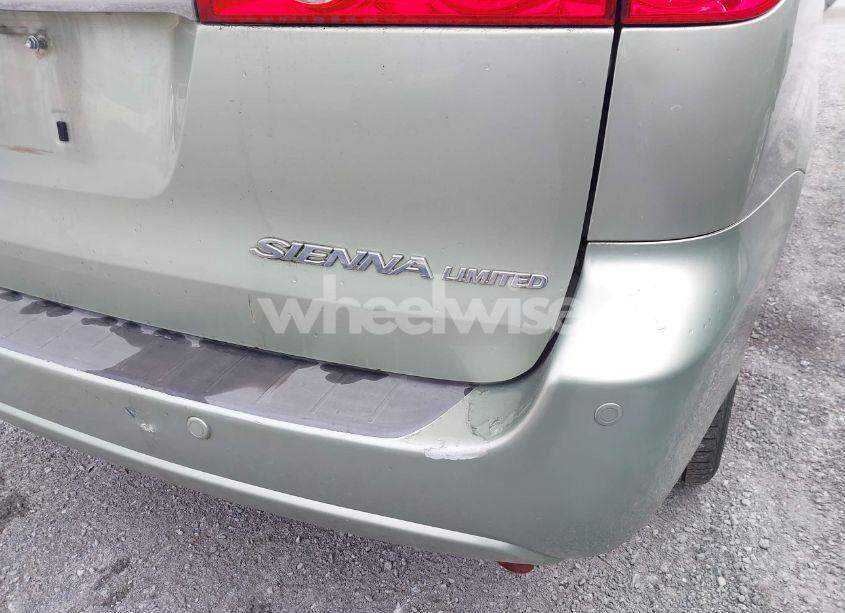 Photo 22 of 2010 Toyota Sienna LIMITED (VIN 5TDYK4CCXAS301416)