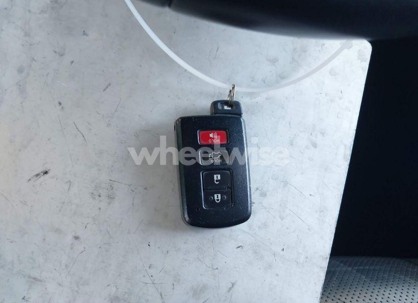 Photo 11 of 2015 Toyota Highlander LIMITED V6 (VIN 5TDYKRFH0FS046559)