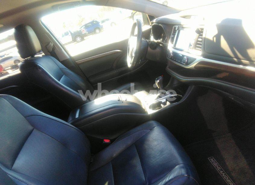 Photo 5 of 2015 Toyota Highlander LIMITED PLATINUM V6 (VIN 5TDYKRFH0FS082302)