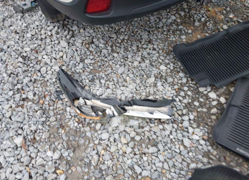 Photo 12 of 2016 Toyota Highlander LIMITED V6 (VIN 5TDYKRFH0GS142001)