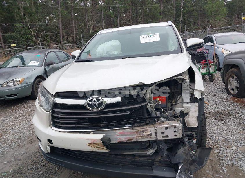 Photo 13 of 2016 Toyota Highlander LIMITED V6 (VIN 5TDYKRFH0GS142001)