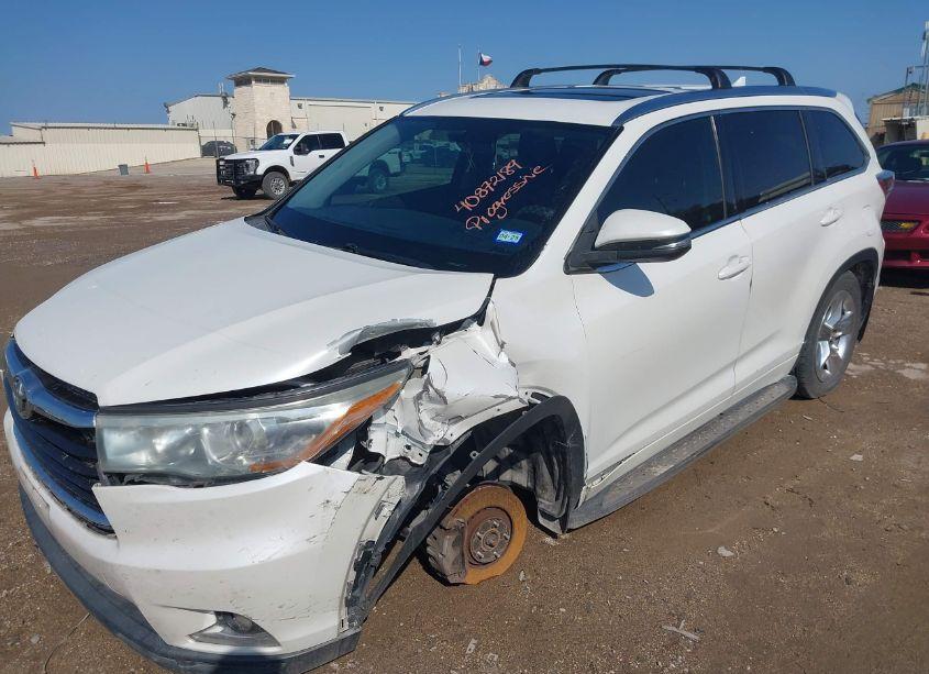 Photo 6 of 2016 Toyota Highlander LIMITED V6 (VIN 5TDYKRFH0GS154116)