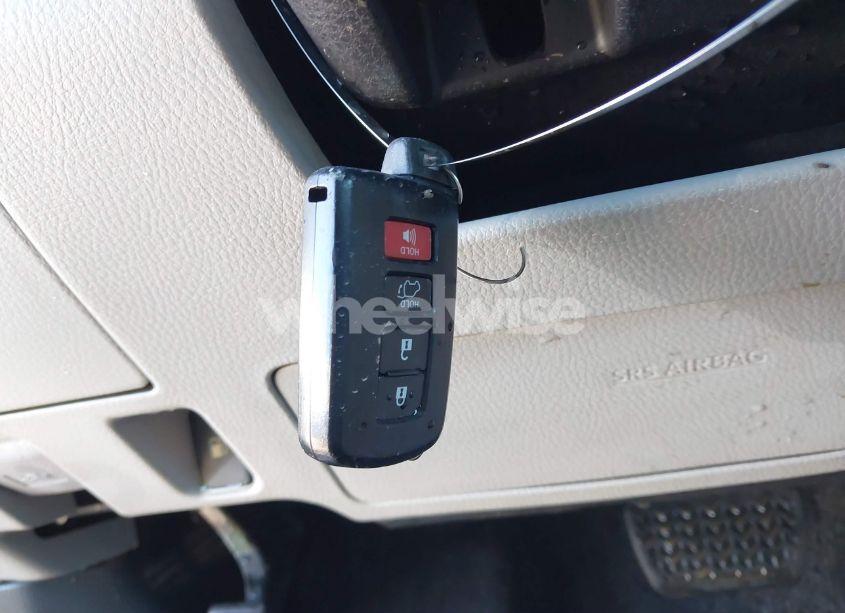 Photo 11 of 2014 Toyota Highlander LIMITED V6 (VIN 5TDYKRFH1ES018610)