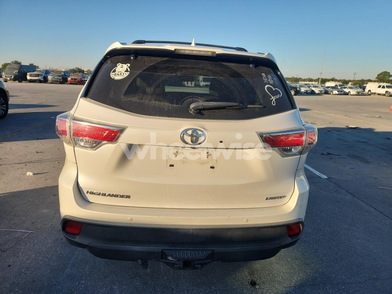 Photo 6 of 2015 TOYOTA HIGHLANDER LIMITED (VIN 5TDYKRFH1FS069185)