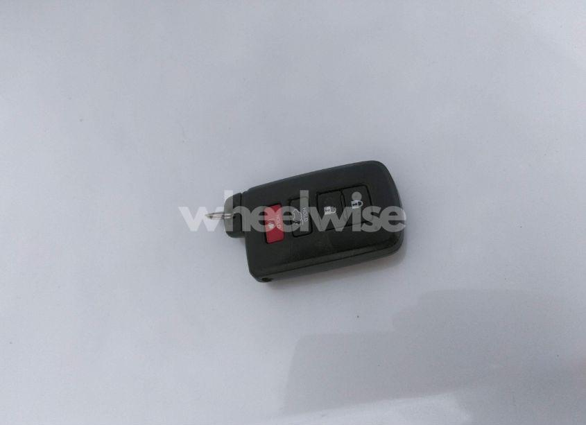 Photo 11 of 2016 Toyota Highlander LIMITED V6 (VIN 5TDYKRFH1GS132691)