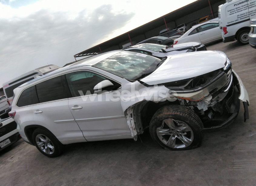 Photo 13 of 2016 Toyota Highlander LIMITED V6 (VIN 5TDYKRFH1GS132691)