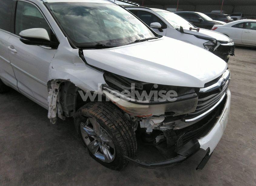 Photo 6 of 2016 Toyota Highlander LIMITED V6 (VIN 5TDYKRFH1GS132691)