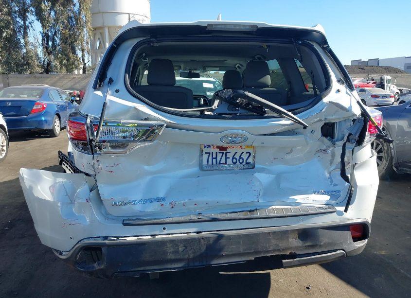 Photo 6 of 2015 Toyota Highlander LIMITED V6 (VIN 5TDYKRFH2FS048345)