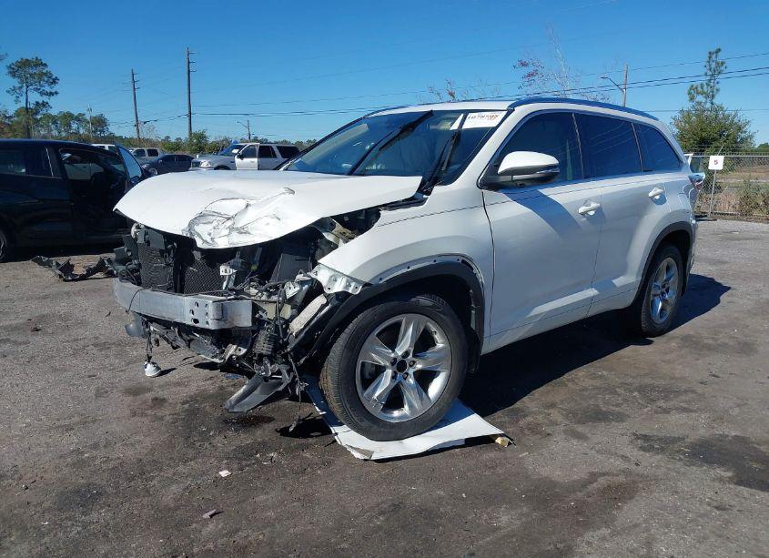 Photo 2 of 2015 Toyota Highlander LIMITED PLATINUM V6 (VIN 5TDYKRFH3FS097330)