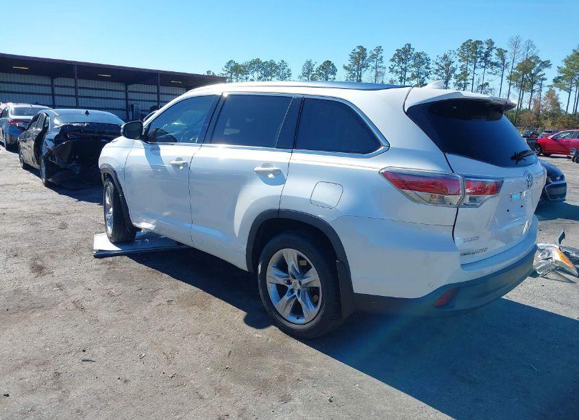 Photo 3 of 2015 Toyota Highlander LIMITED PLATINUM V6 (VIN 5TDYKRFH3FS097330)