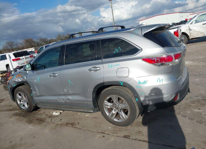 Photo 14 of 2016 Toyota Highlander LIMITED V6 (VIN 5TDYKRFH3GS125743)