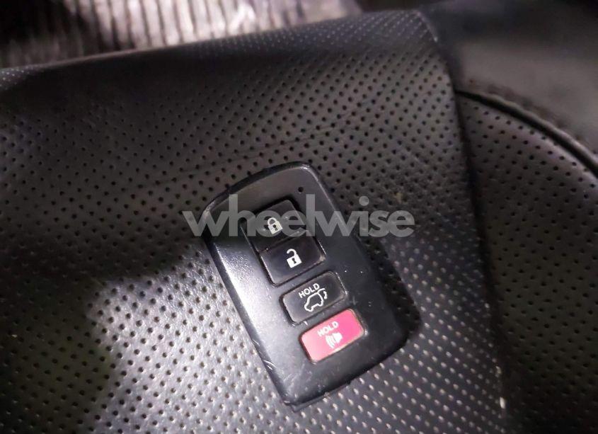 Photo 11 of 2016 Toyota Highlander LIMITED PLATINUM V6 (VIN 5TDYKRFH3GS148830)