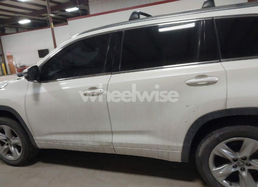 Photo 14 of 2016 Toyota Highlander LIMITED PLATINUM V6 (VIN 5TDYKRFH3GS148830)