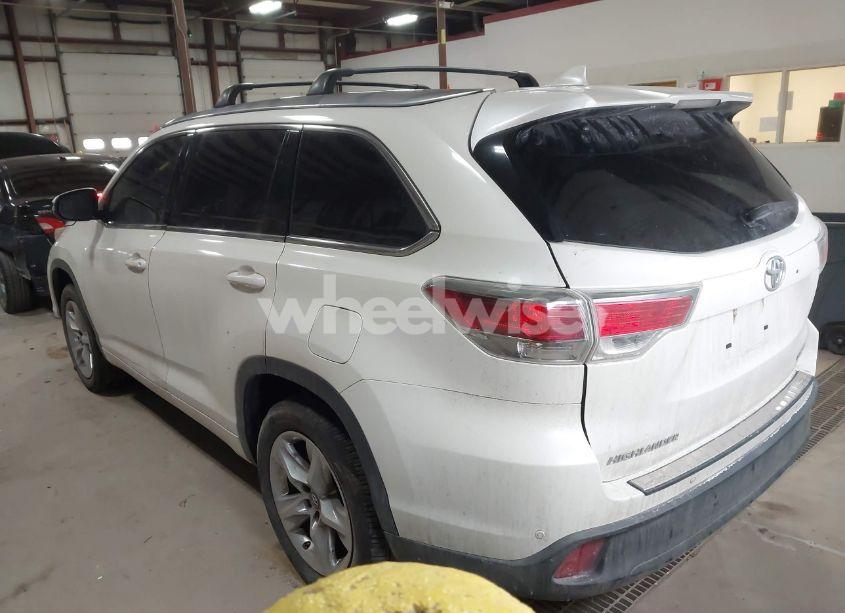 Photo 3 of 2016 Toyota Highlander LIMITED PLATINUM V6 (VIN 5TDYKRFH3GS148830)