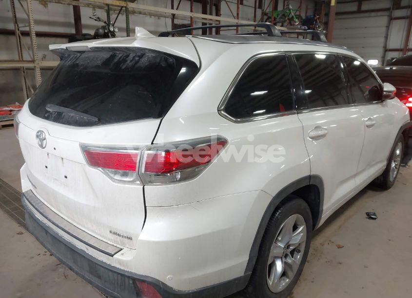 Photo 4 of 2016 Toyota Highlander LIMITED PLATINUM V6 (VIN 5TDYKRFH3GS148830)