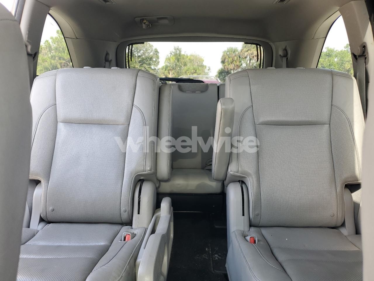 Photo 10 of 2014 TOYOTA HIGHLANDER LIMITED (VIN 5TDYKRFH4ES008380)