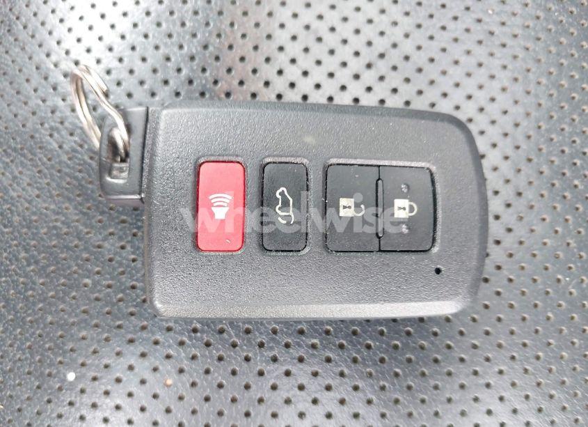 Photo 11 of 2015 Toyota Highlander LIMITED PLATINUM V6 (VIN 5TDYKRFH5FS067438)