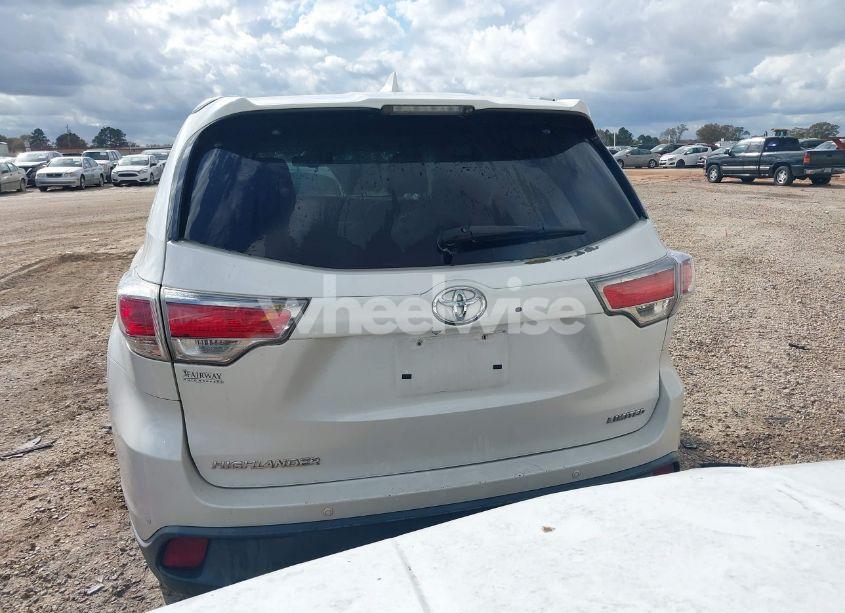 Photo 17 of 2015 Toyota Highlander LIMITED PLATINUM V6 (VIN 5TDYKRFH5FS067438)