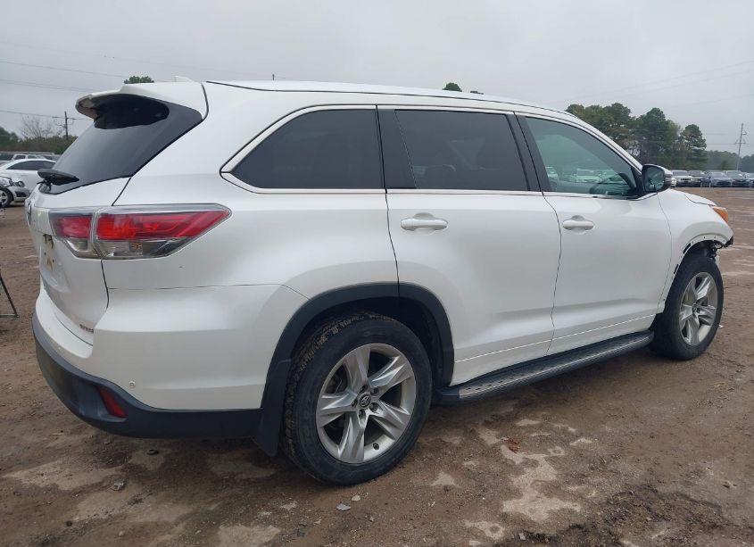 Photo 4 of 2016 Toyota Highlander LIMITED V6 (VIN 5TDYKRFH5GS137098)