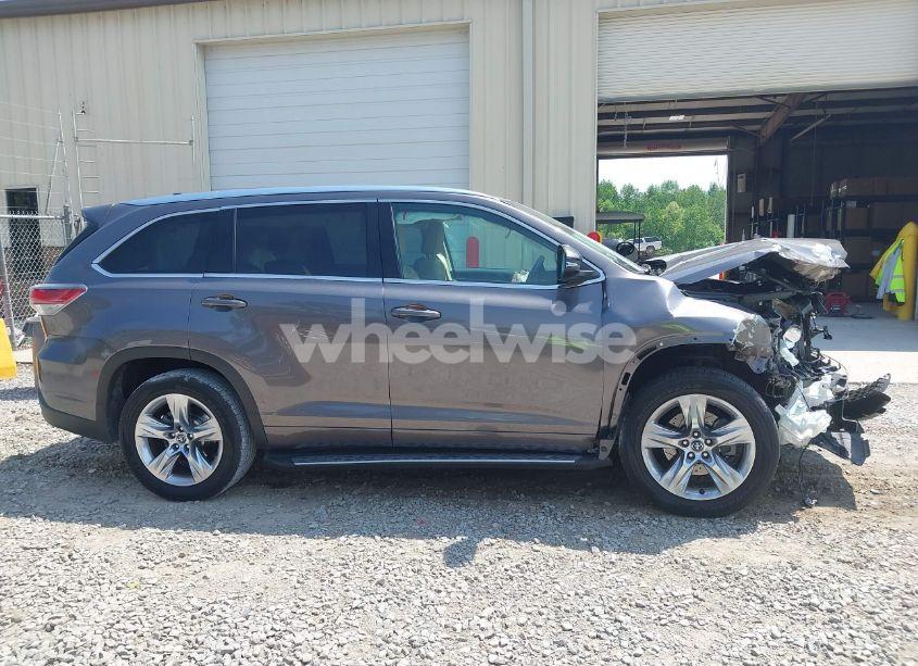 Photo 13 of 2016 Toyota Highlander LIMITED V6 (VIN 5TDYKRFH5GS159330)