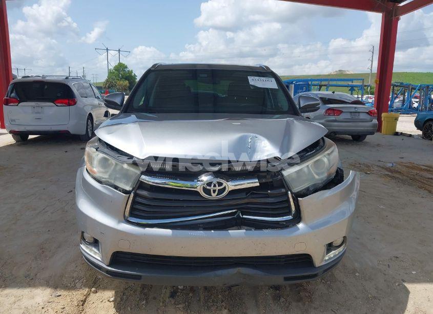 Photo 13 of 2016 Toyota Highlander LIMITED V6 (VIN 5TDYKRFH5GS162034)
