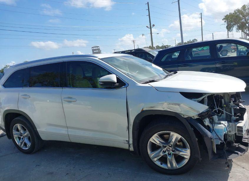 Photo 14 of 2016 Toyota Highlander LIMITED V6 (VIN 5TDYKRFH5GS181795)