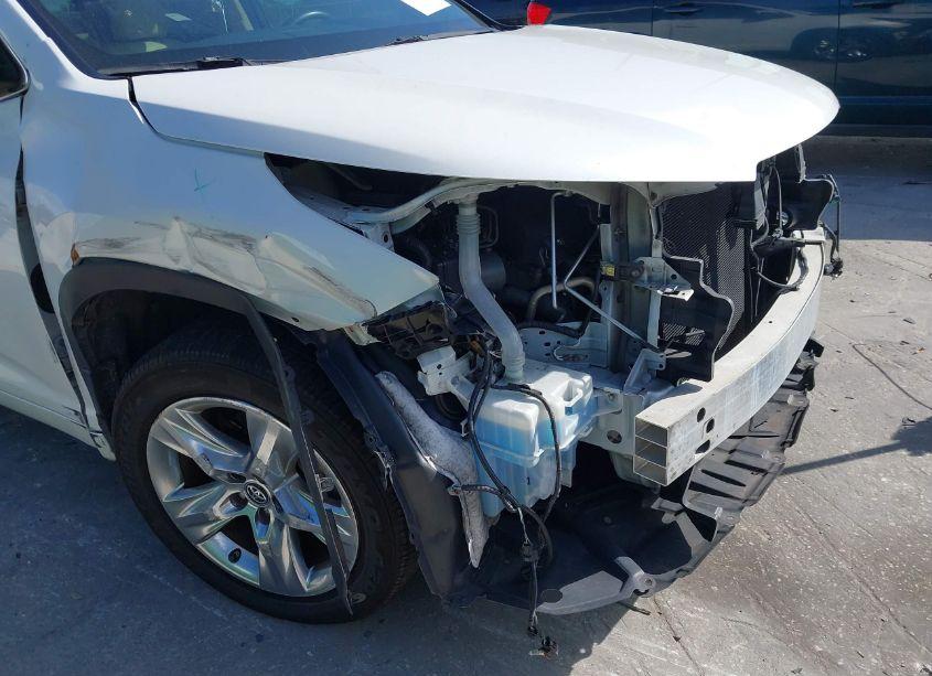 Photo 18 of 2016 Toyota Highlander LIMITED V6 (VIN 5TDYKRFH5GS181795)