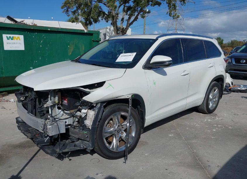 Photo 2 of 2016 Toyota Highlander LIMITED V6 (VIN 5TDYKRFH5GS181795)