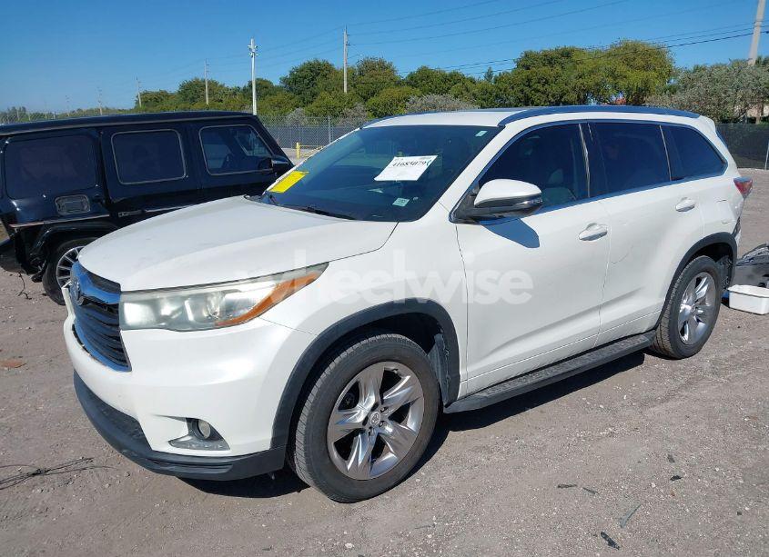 Photo 2 of 2015 Toyota Highlander LIMITED V6 (VIN 5TDYKRFH6FS048624)