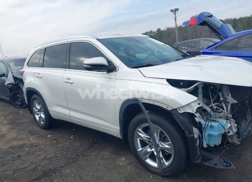 Photo 14 of 2016 Toyota Highlander LIMITED V6 (VIN 5TDYKRFH6GS129026)