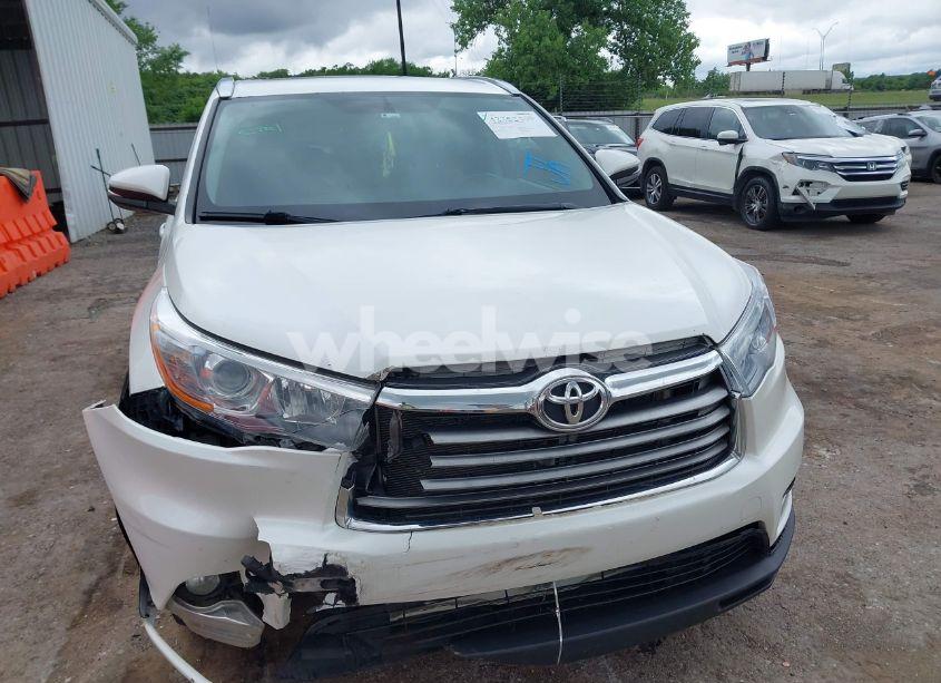 Photo 12 of 2015 Toyota Highlander LIMITED PLATINUM V6/LIMITED V6 (VIN 5TDYKRFH8FS056465)