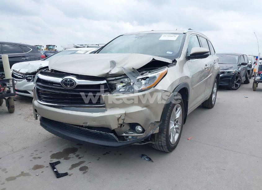 Photo 2 of 2015 Toyota Highlander LIMITED V6 (VIN 5TDYKRFH9FS063151)